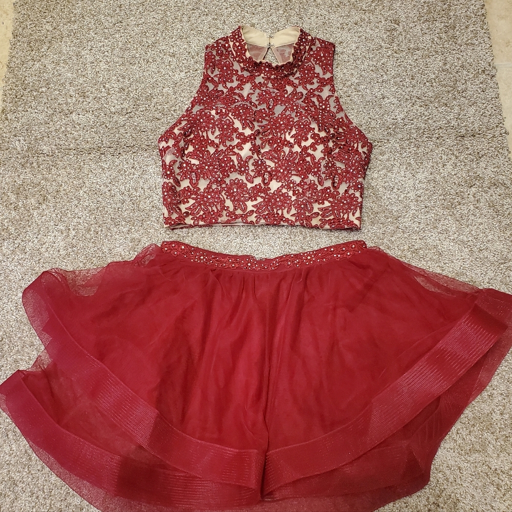 Jodi  Kristopher dress. Size: M